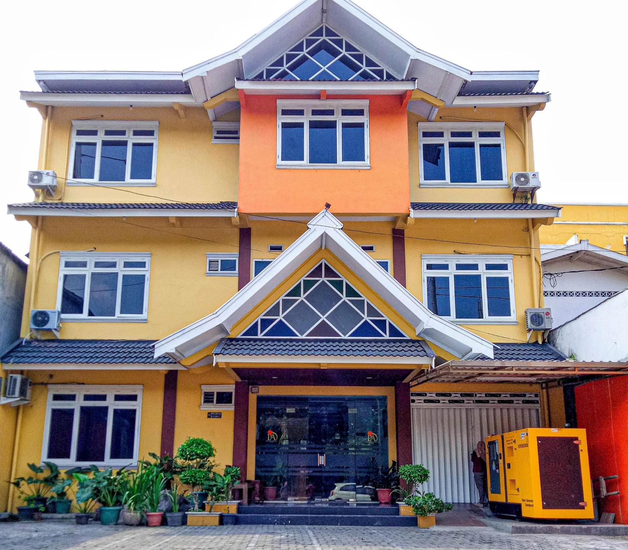 Urbanview Hotel Pondok Anggun Yogyakarta By Reddoorz Maguwo Εξωτερικό φωτογραφία