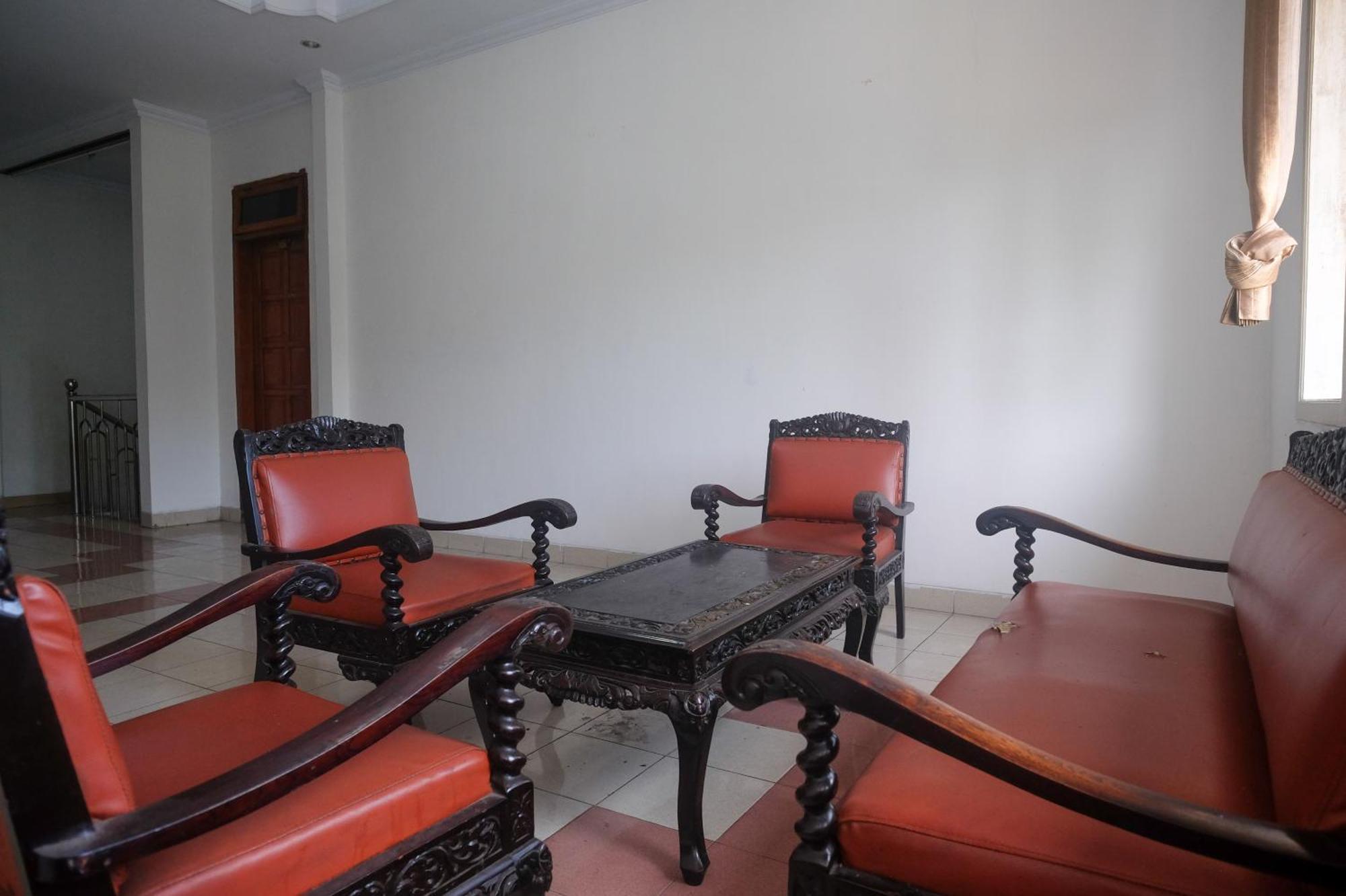 Urbanview Hotel Pondok Anggun Yogyakarta By Reddoorz Maguwo Εξωτερικό φωτογραφία