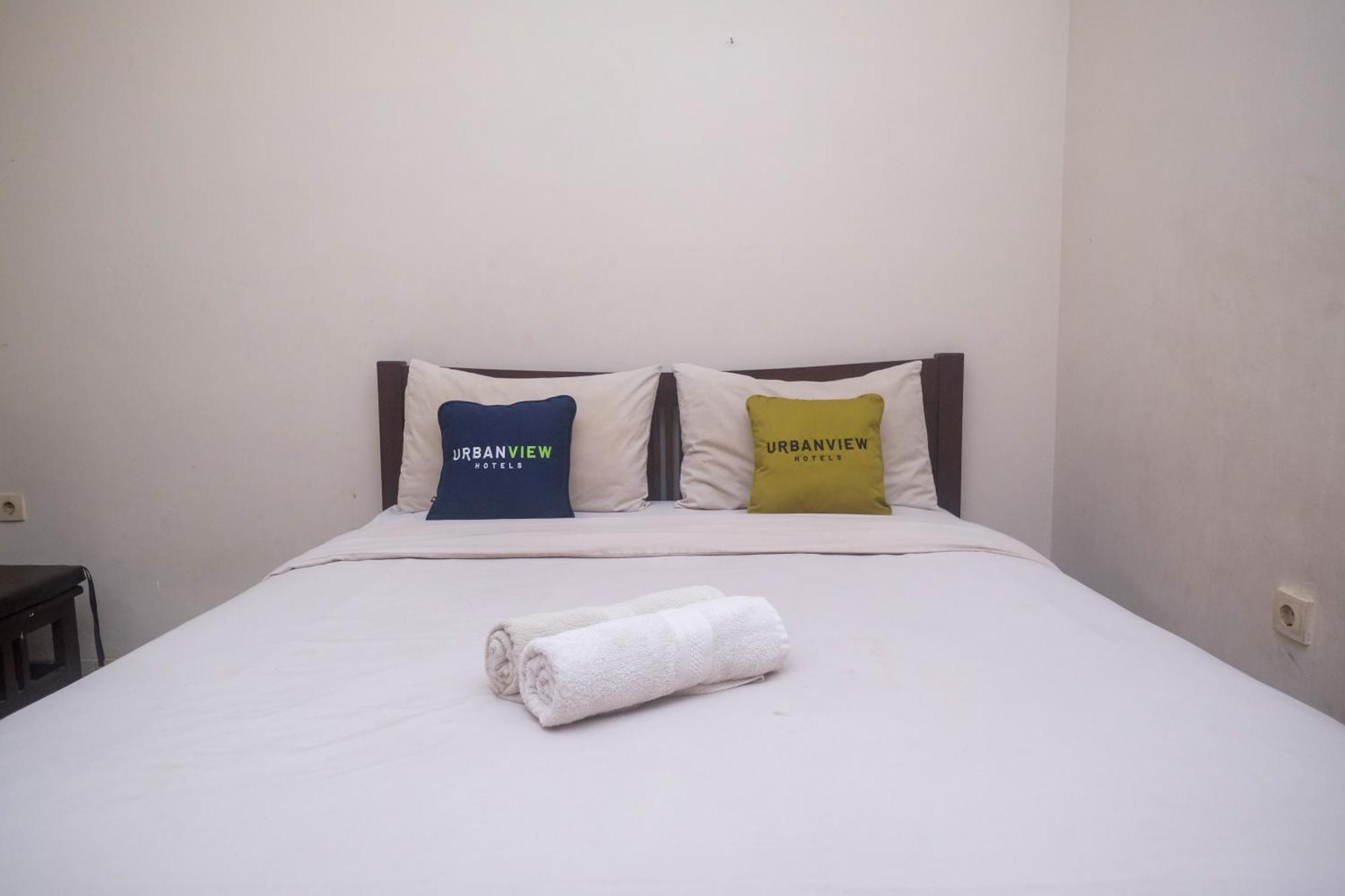 Urbanview Hotel Pondok Anggun Yogyakarta By Reddoorz Maguwo Εξωτερικό φωτογραφία