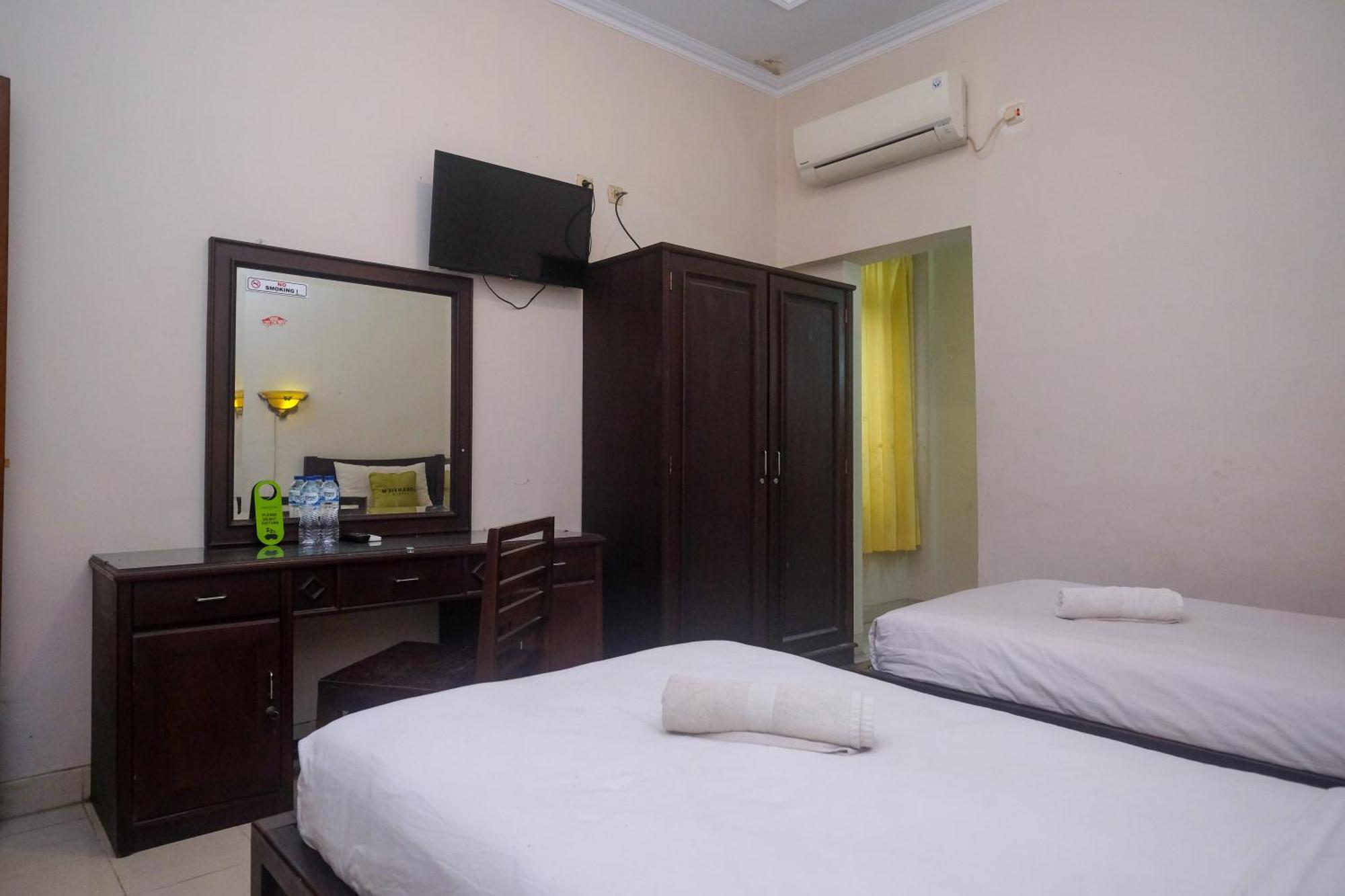 Urbanview Hotel Pondok Anggun Yogyakarta By Reddoorz Maguwo Εξωτερικό φωτογραφία